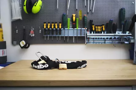 Habo Ketjulukko kangassuojalla 100cm - Vaijerilukot - 0017820 - 2