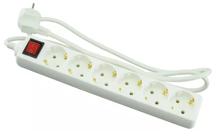 Jatkojohto sisäkäyttöön kytkimellä 6-os 1,5m - Sisäjatkojohdot - 0010050 - 1