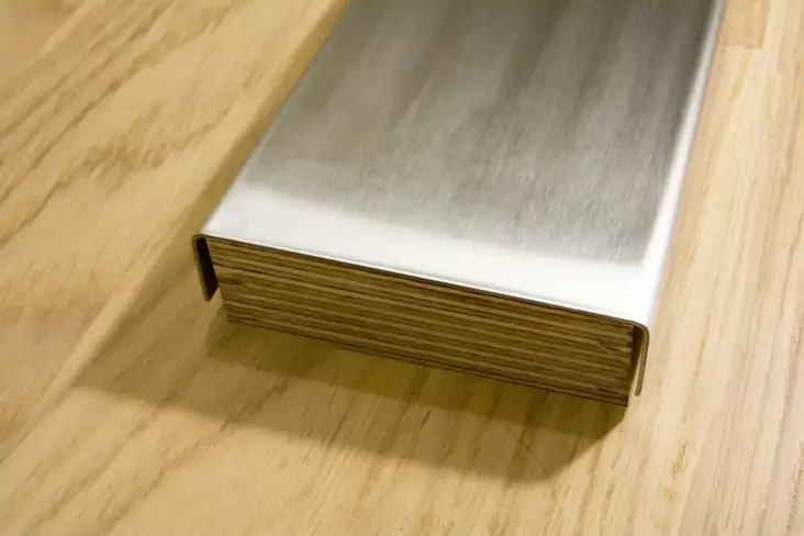 RST-kynnys 20x87x20mm hiottu RST S=1,0mm vanerilla 100cm - Kynnykset ja kynnyslistat - 0011650 - 1