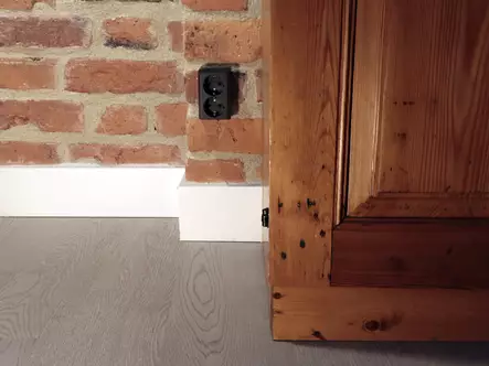 Harju Hiili pintapistorasia 2-os musta - Pinta-asennus rasiat ja kytkimet - 0009898 - 2