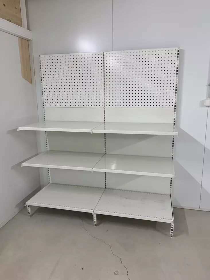 GWS Metallinen varastohylly 210x180cm 400mm tasoilla ja reikälevyllä (käytetty) - Käytetyt varastohyllyt - 0015188 - 1