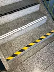 Liukuesteteippi Musta/Kelta 50mm x 5m - Liukuesteteipit - 0015109 - 2