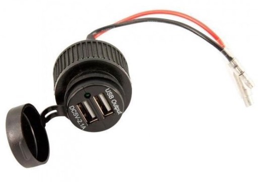 Carpoint Upotettava 12V Pistorasia 2xUSB - Johdot ja asennustarvikkeet - 0017269 - 1